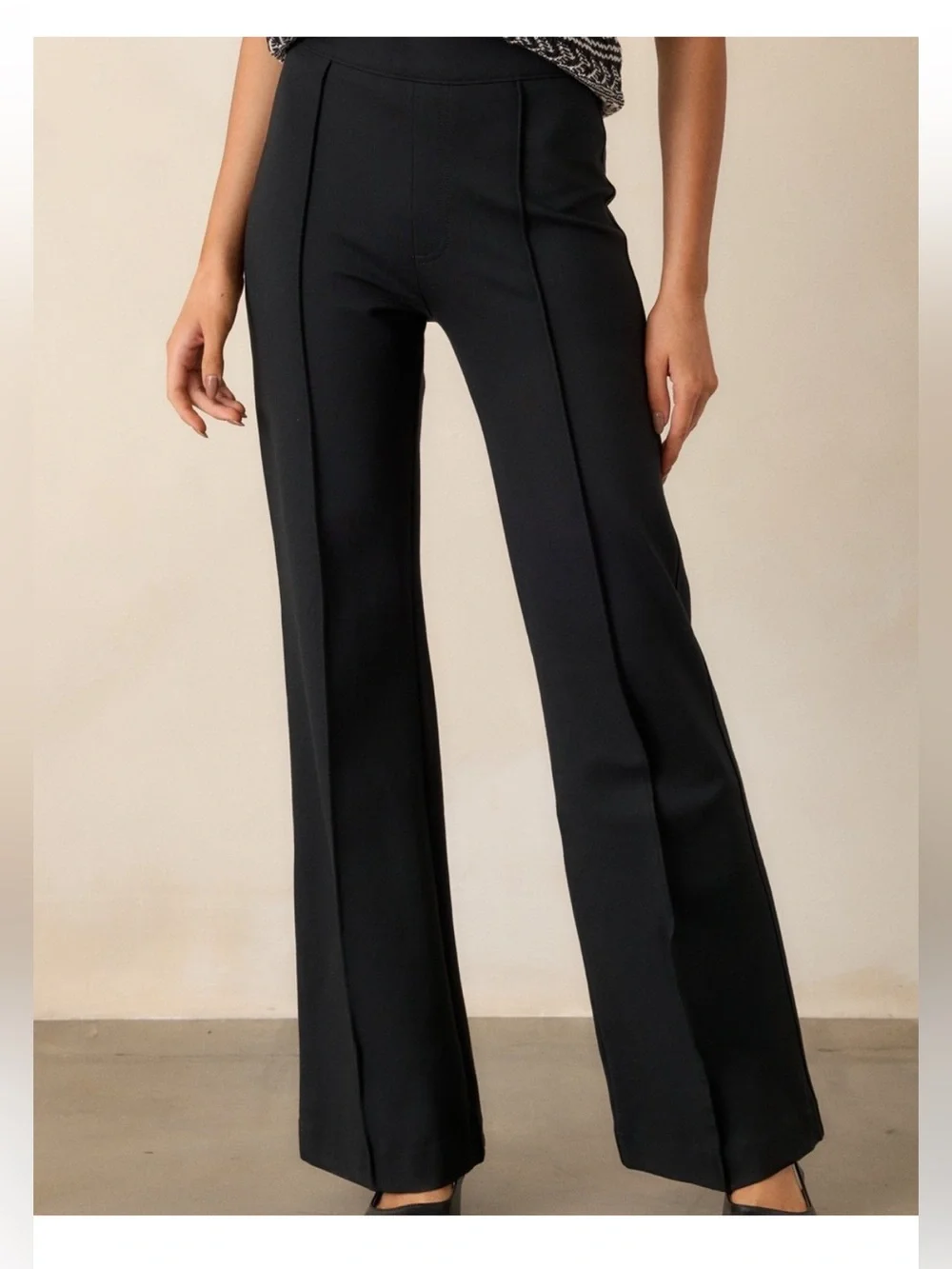 SPANX The Perfect Pant High Rise Flare Black Size Medium